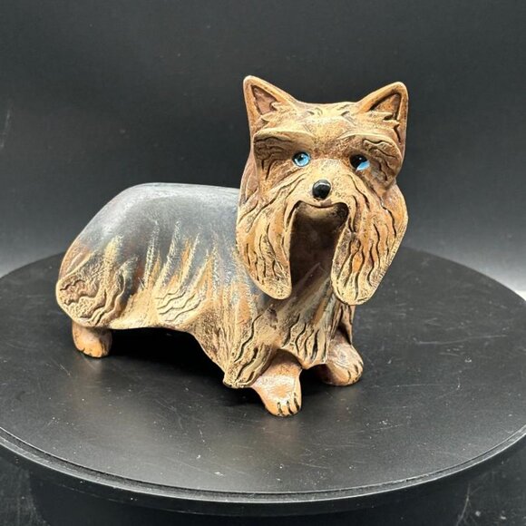 Vintage Stone Carved Pleet Yorkshire Terrier Figurine Signed JR 4.5" - Picture 3 of 6